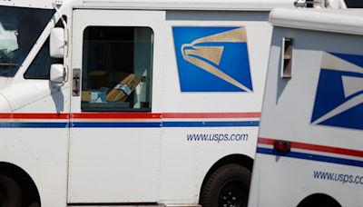 Is the post office open on Memorial Day? Will mail run today?