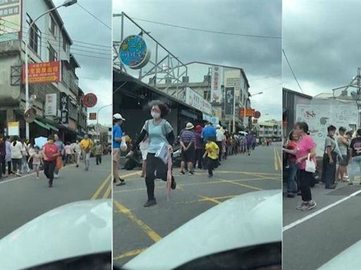 台中各處現恐怖排隊場景「大人拉小孩馬路狂奔」陣仗如貪食蛇