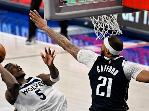 Wolves stay alive with Game 4 road win over Mavericks