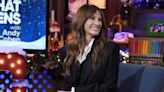 Julia Roberts Puts Her Hand Up to Stop Her "View" Interview to Laud Whoopi Goldberg