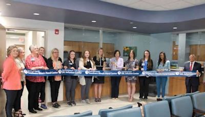 Ribbon Cutting Held Friday at Effingham's SBL Medical Park Plaza