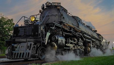 A massive locomotive will stop in Roseville