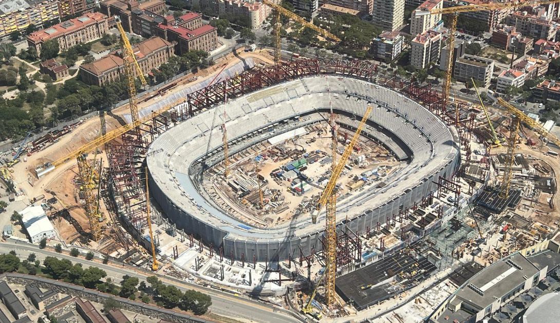 Barcelona considering returning to Camp Nou without toilets inside ground in February