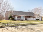 6180 Forest Hills Dr, Dubuque IA 52002