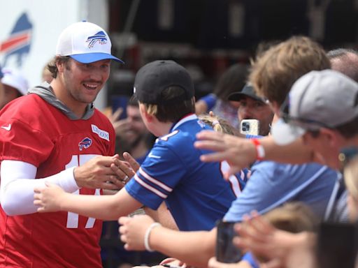 Bills HC praises QB Josh Allen’s ‘sharp’ training camp amid offensive changes