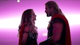 Chris Hemsworth tomó una inesperada decisión antes de besar a Natalie Portman en Thor: Love and Thunder