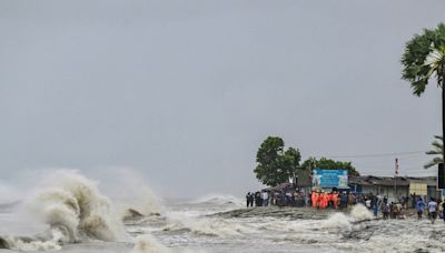 Cyclone Remal slams into Bangladesh coast