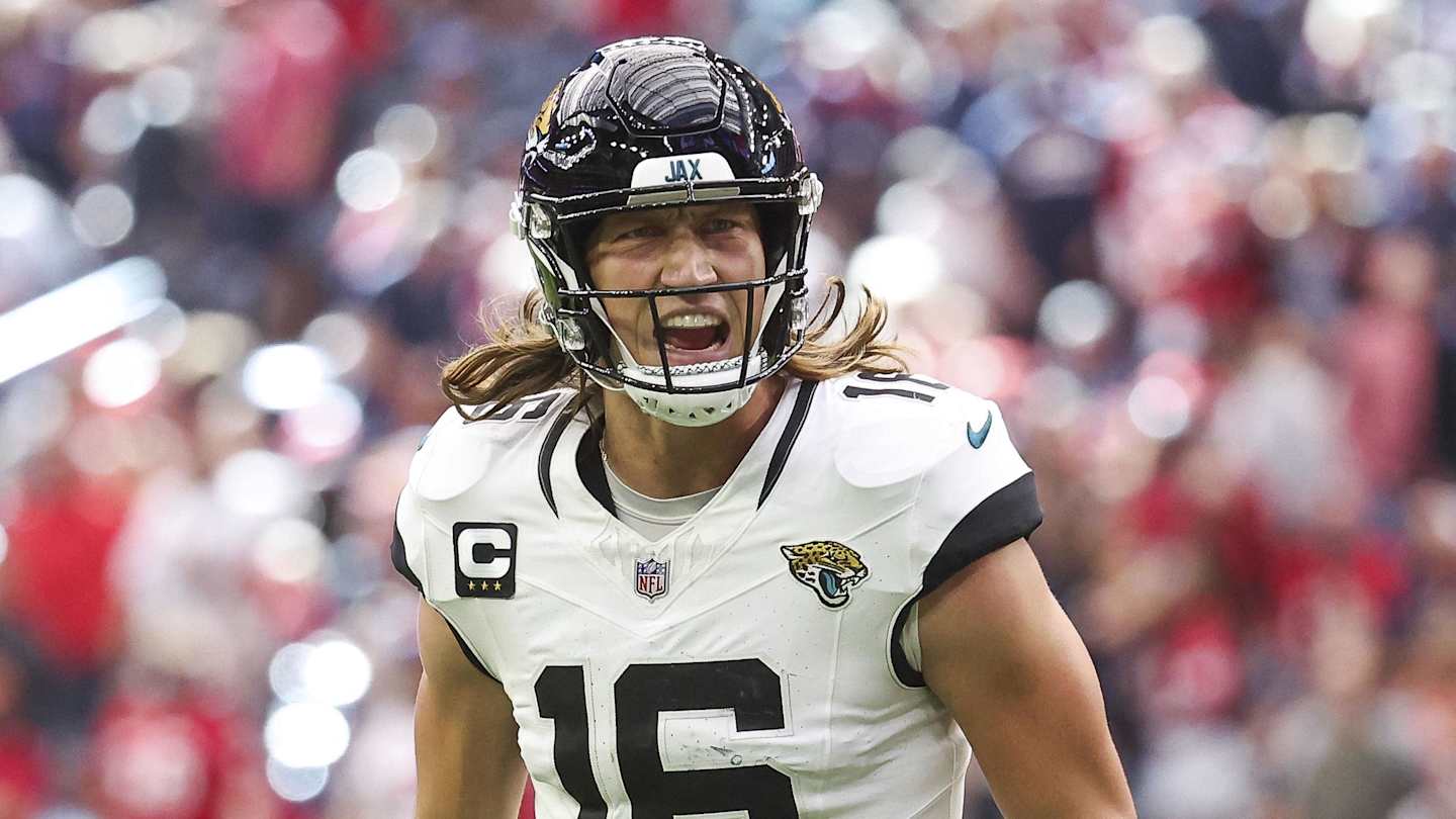 Where Does Jaguars' Trevor Lawrence Land in 2024 QB Rankings?