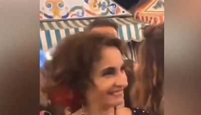 María Jesús Montero, increpada en la Feria de Abril: "¡Traidora!"