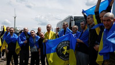 Ukrainian POWs returning from Russian captivity — SBU video