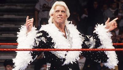 Ric Flair se enoja tras ser excluido de la lista de ESPN de los 100 mejores deportistas