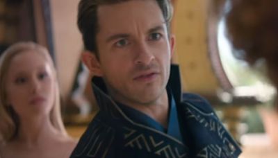 Novo teaser de Wicked apresenta personagem de Jonathan Bailey