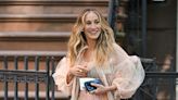 Sarah Jessica Parker Swaps Carrie’s Signature Stilettos for Dr. Scholl’s While Filming And Just Like That…