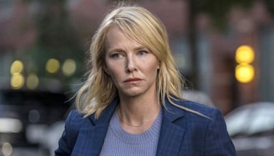 Law And Order: SVU Has Big Plans For Kelli Giddish As Amanda Rollins In Season 26, And They Make ...