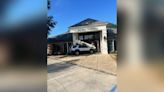 Car accidentally crashes into Baton Rouge animal hospital