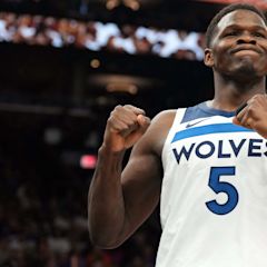 Wolves sweep Suns