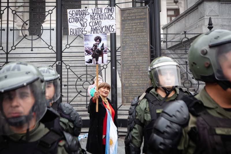 Clashes erupt in Buenos Aires as Senate debates controversial reforms
