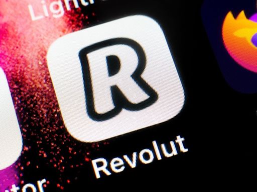 Revolut records profit as it awaits UK banking licence confirmation