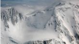 Weather strands 2 hypothermic, frostbitten climbers near Denali summit