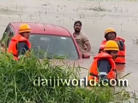 Udupi: Car swept away by floodwater, four escape narrowly