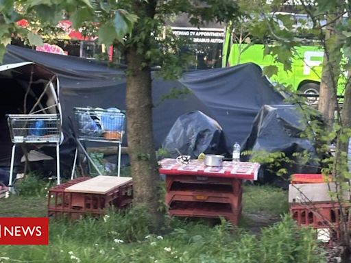 Londres: o 'acampamento' de moradores de rua no bairro mais caro da cidade