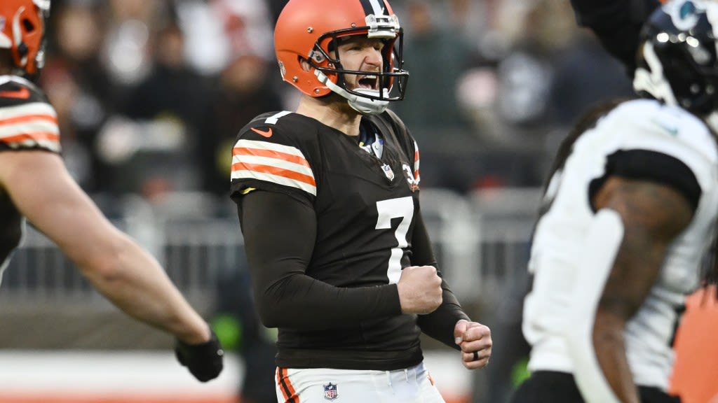 Browns make Dustin Hopkins one of the highest-paid kickers with new extension