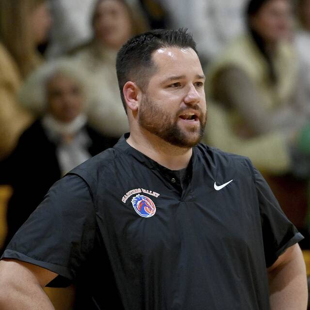 Shaler poised to hire boys basketball coach Brandon Sensor | Trib HSSN