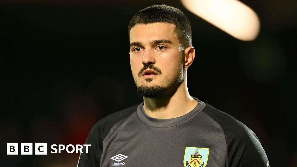 Ipswich: Arijanet Muric joins from Burnley for £15m