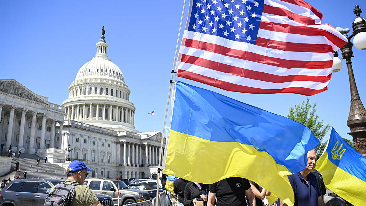 House Dems slammed for waving Ukrainian flag in chamber of US House: ‘Disgusting’