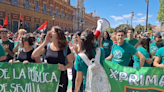 Miles de docentes exigen a la Junta de Andalucía un compromiso con la enseñanza pública