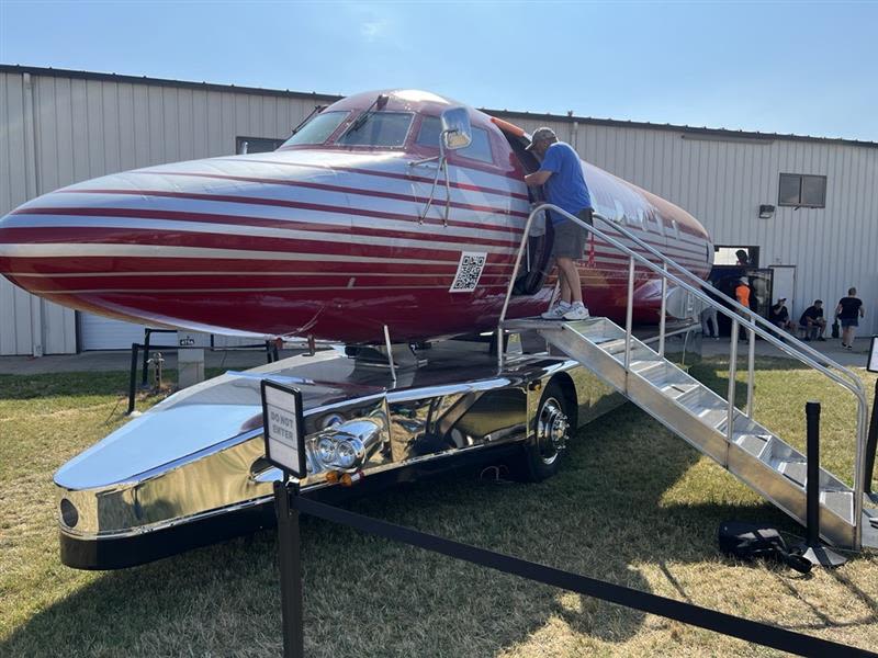 Elvis' latest hit: Retrofitted private jet a huge attraction at EAA AirVenture Oshkosh