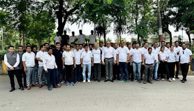 Hoteliers set a new world record by planting 1.1 saplings in a day in Indore - ET HospitalityWorld