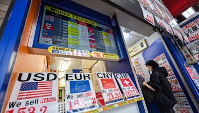 Yen Watchers Ask Where Is Japan as Currency Losses Accelerate