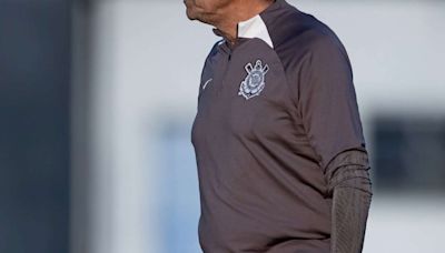 Apesar da derrota, Ramon Díaz elogia o Corinthians: "Estamos orgulhosos"