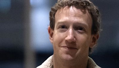 Mark Zuckerberg cumple 40: las sospechas de plagio, el sueldo de 1 dólar y su polémica ambición por cambiar el mundo