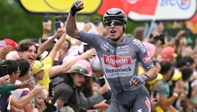 Jasper Philipsen wins stage 13 in Pau after hefty late crash
