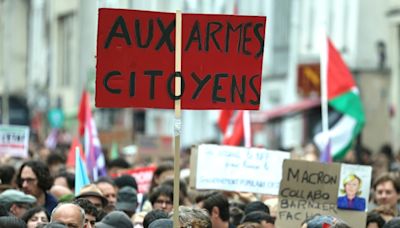 Miles de manifestantes de izquierda protestan en Francia contra el nuevo primer ministro