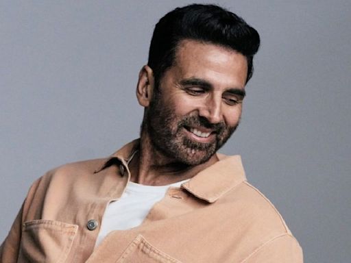 Akshay Kumar shares his dad's REACTION when he decided to change name