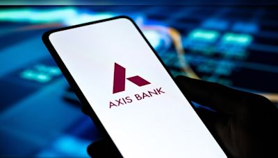 Axis Bank shares plunge 6% after Q1 results; brokerages highlight concerns over rising credit costs - CNBC TV18