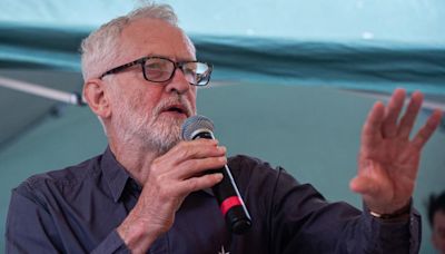 Corbyn confirms he will stand against Labour