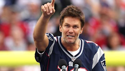 Hundreds of former teammates expected to attend Tom Brady's Patriots Hall of Fame ceremony
