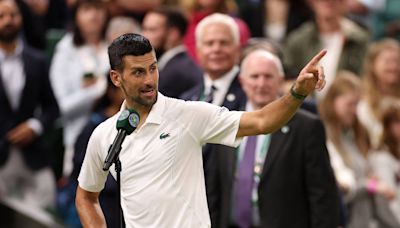 Djokovic llega a las semifinales sin jugar por renuncia de De Miñaur