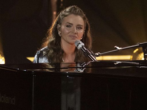 Emmy Russell Told Grandma Loretta Lynn She Was 'Proud' of Her Ahead of 'Coal Miner's Daughter' Performance on 'American Idol'