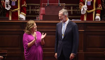 El rey Felipe VI destaca la humanidad de los voluntarios y profesionales que atienden a migrantes en Canarias