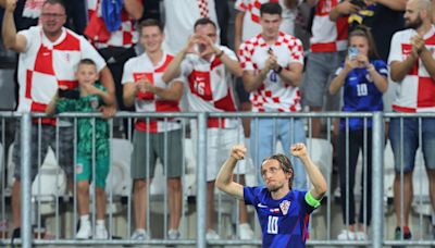 Modric lifts Croatia to 1-0 win over Poland