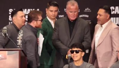 WATCH | Canelo Alvarez confronts Oscar De La Hoya at press conference after 'Golden Boy' mentions drug history | BJPenn.com