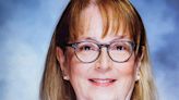 Neidich recognized as life member by AAUW