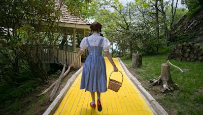 Yes, NC once had a ‘Wizard of Oz’ theme park. It will reopen soon for just 3 weekends.
