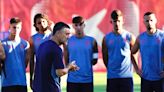 El Sevilla se entrena ya sin En Nesyri