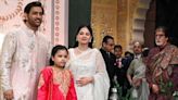 Big B Lets MS Dhoni and Family Get Clicked First at Anant-Radhika's Shubh Aashirwad Ceremony